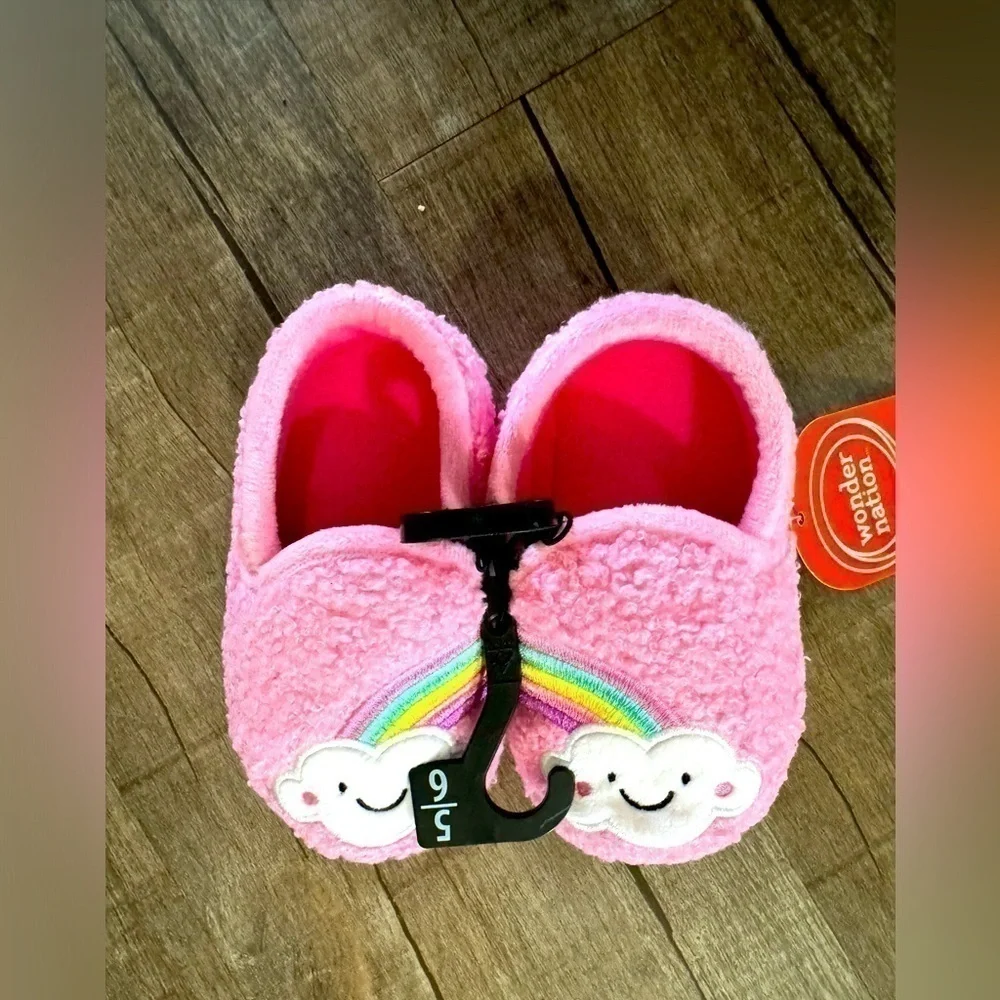 NWT Toddler‎ Rainbow Slipper